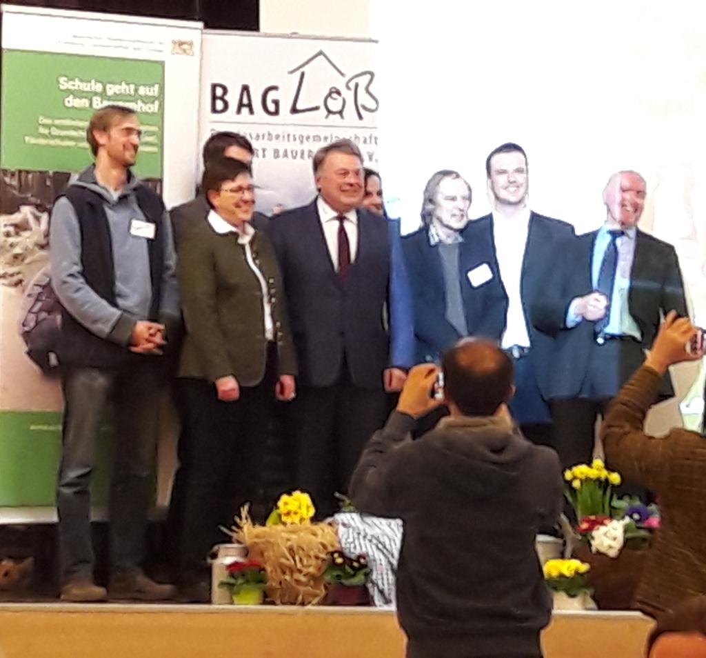 maren_ziegler's tweet photo. Heute beginnt die #BAGLoB-Bundestagung. Wir sind im Rhöniversum und die nächsten Tage dreht sich alles um den #Lernort #Bauernhof. https://t.co/5HsqSiui3V