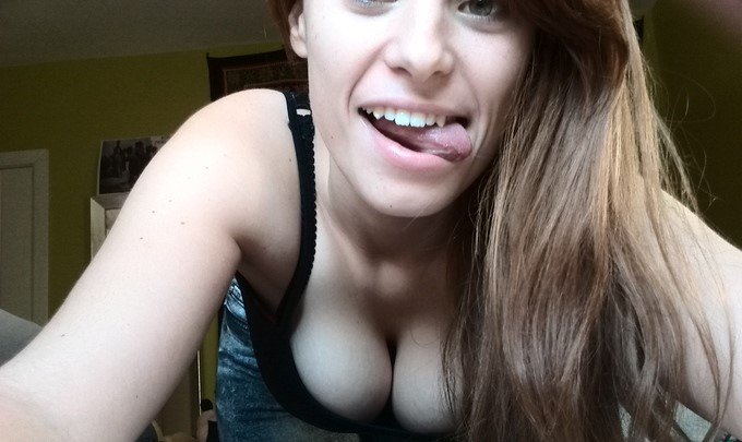 alexaevanssss's tweet photo. RT if..Dm💖🔥👯👅✨ #snapchat #skype #kikme #hot #mood #sexy #dmme #fuckboys #daddy #boys #cocktribute #cumtribute #nudes #horny #mybae #goals #kik #cumtribute #cumslut #teen #pussy #horny #kikme #sext #webcamsex #cam4 #cammodel #sexchat #camgirls #camgirl #camsex https://t.co/jXk9nmU6rJ