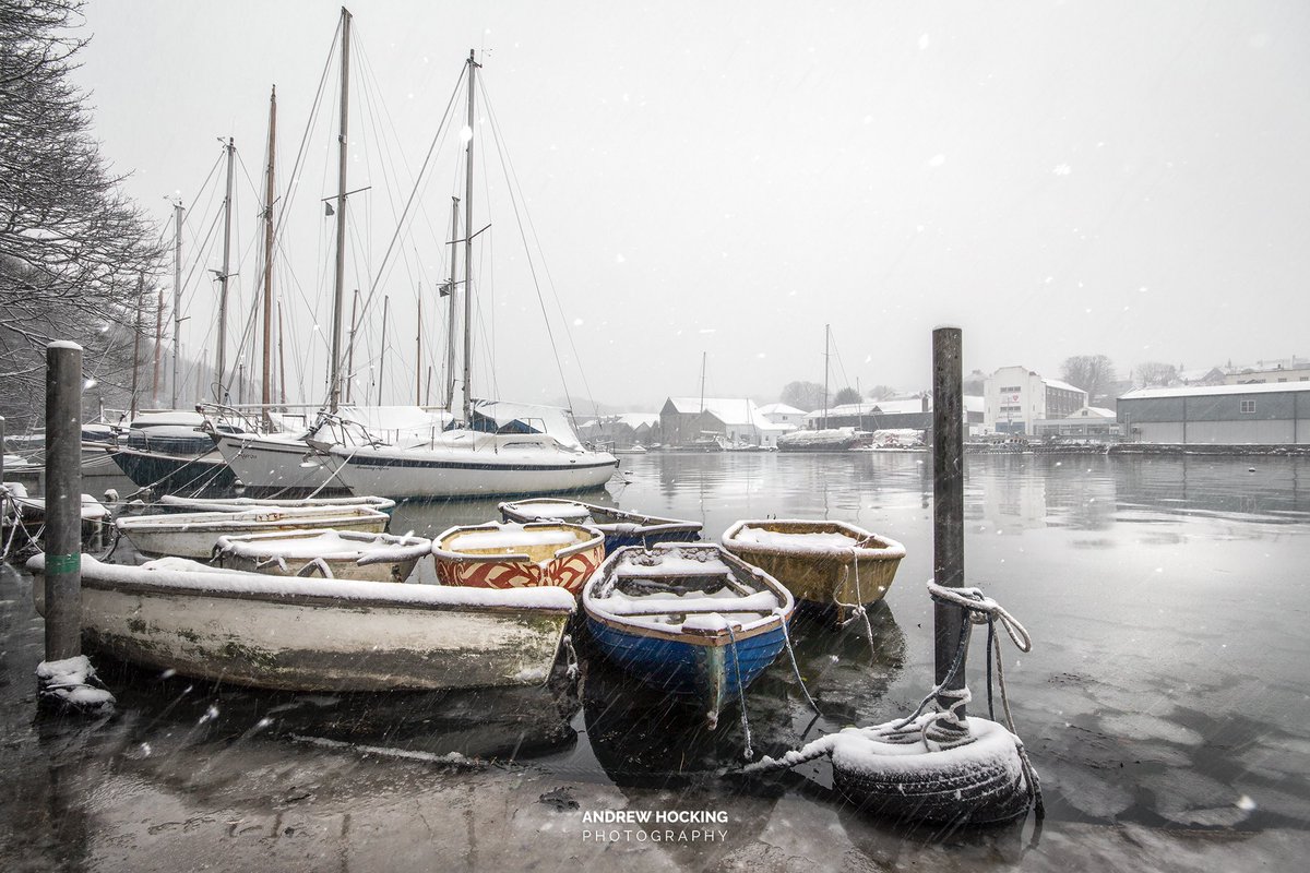hocking_photo's tweet photo. "Icy #PenrynRiver"

#Penryn river at high tide and under the spell of the cold weather, as "#StormEmma" meets the cold front dubbed - "#TheBeastFromTheEast!"

(C) https://t.co/IXVnHmUarZ

#LoveCornwall #LoveFalmouth #Cornwall #CornishSnow https://t.co/6Nc4nqnSQK