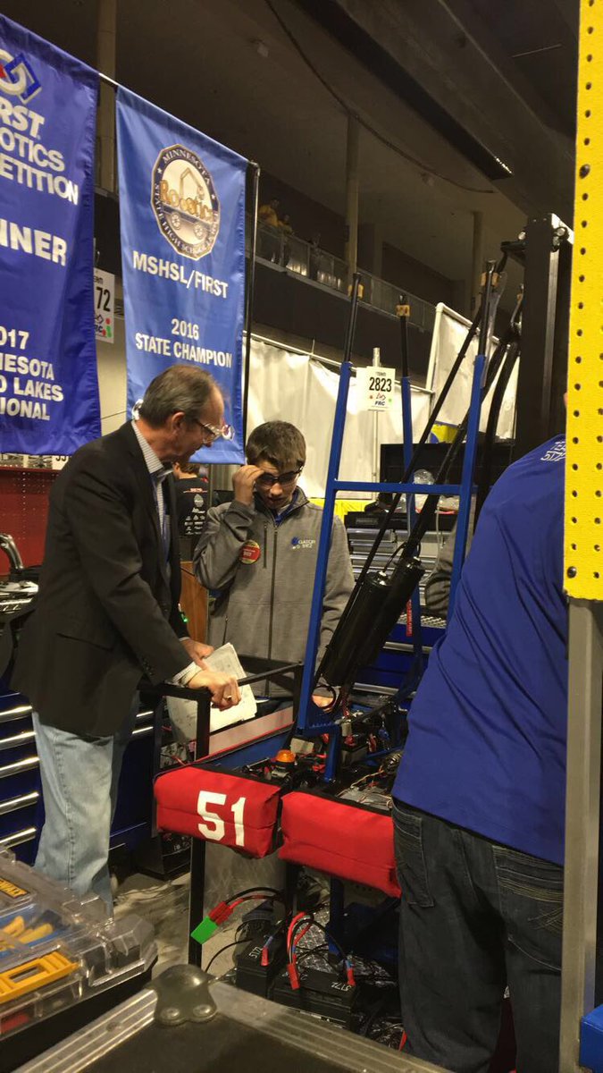 5172Robotics's tweet photo. Minnesota State Representauve Dan Fabian visited our pit today!!! https://t.co/hMy3c52SHV
