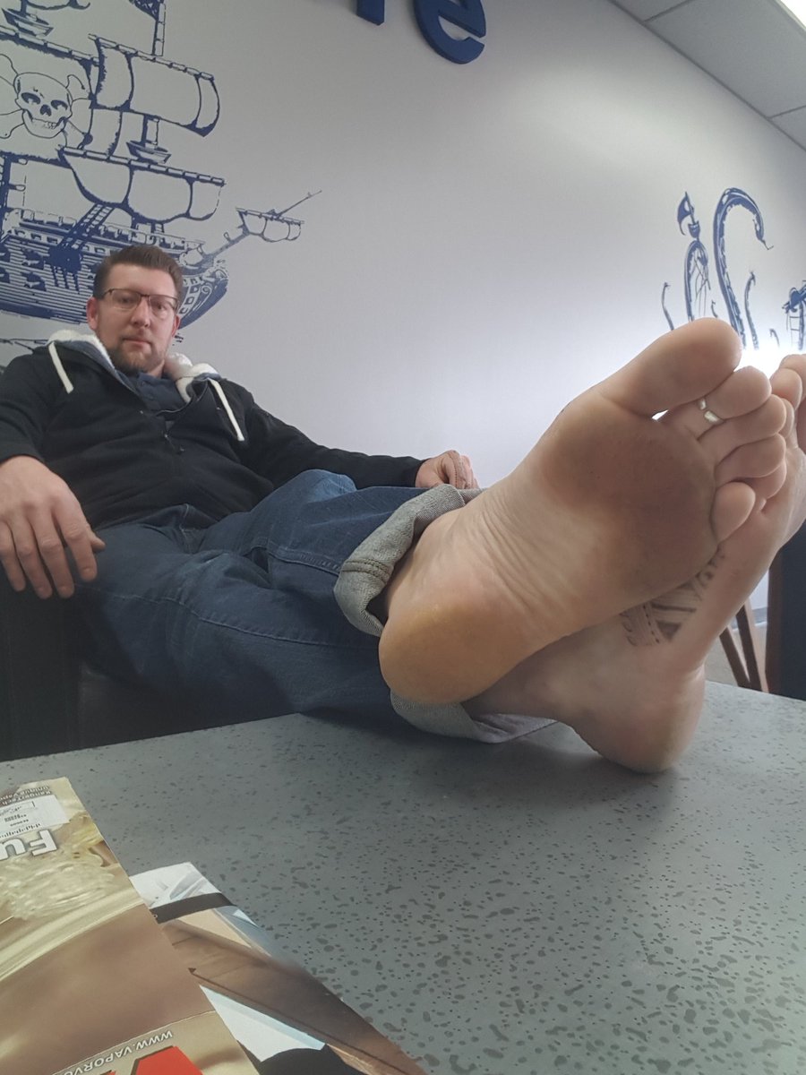 Barefoot Is Legal. org on Twitter "A little but it was fun getting that shot🤣…