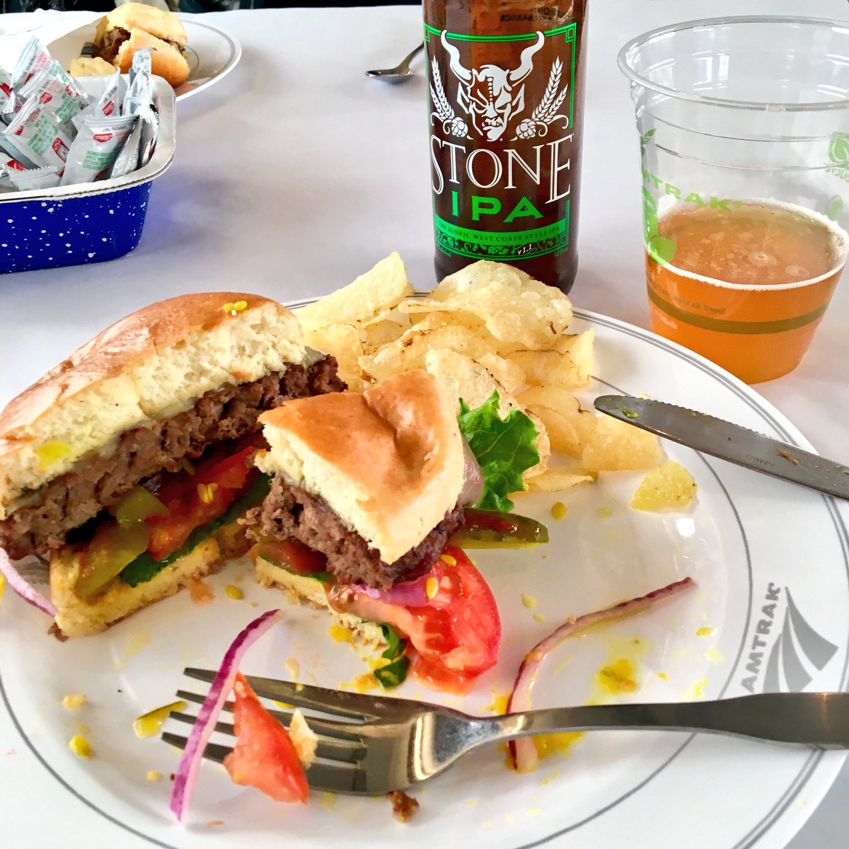 ChannelWine's tweet photo. When you hop the @Amtrak just for the four star service! https://t.co/jZRrjcBOO7