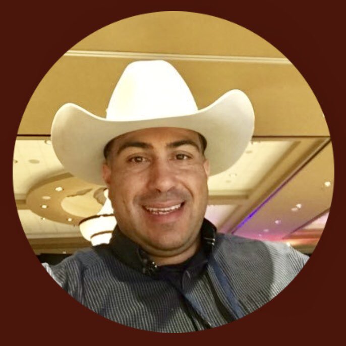 MASBA_US's tweet photo. ¡Miren! We saw him at #MASBAcon18: As of today, #MASBA #Superhero4Kids @JDRodriguezIII1 of @DilleyISD is on @Twitter! Follow him! 😎 https://t.co/soN0O2rXkb