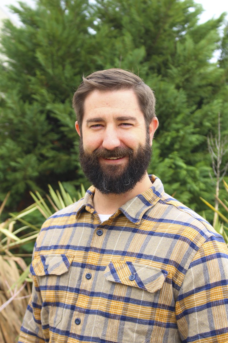 utdrecycling's tweet photo. Meet Gary, the new Associate Director of Sustainability and Energy Conservation! Previously at UNT, Gary made great green strides and can't wait to get started here at UT Dallas. We're so excited to have him on the eco-green dream team here at U Tree D! #FacesofFacilities https://t.co/S9At2UEf9w