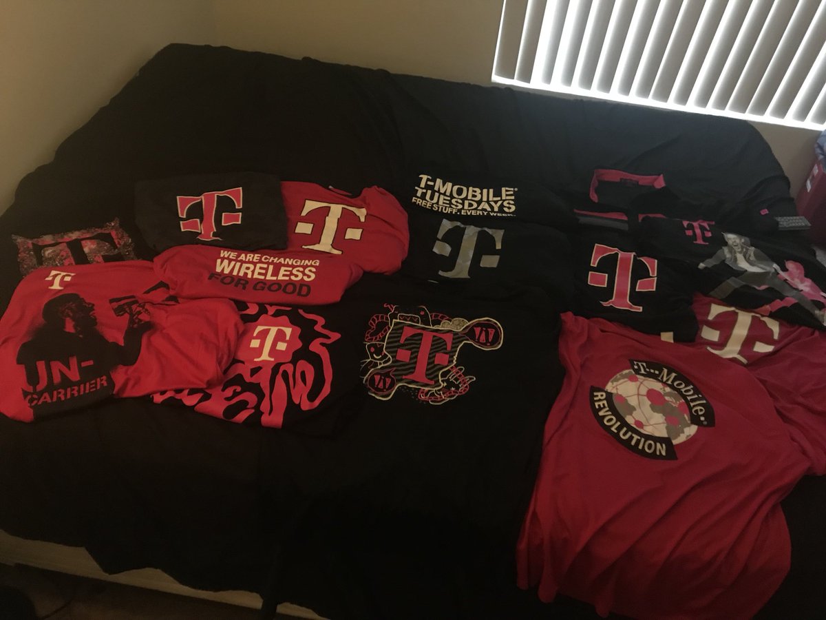 SemiAutoCee's tweet photo. #IFreakinLoveMyTeam we always have the best shirts in the business @JonFreier all T everything https://t.co/MuY0teQtx3