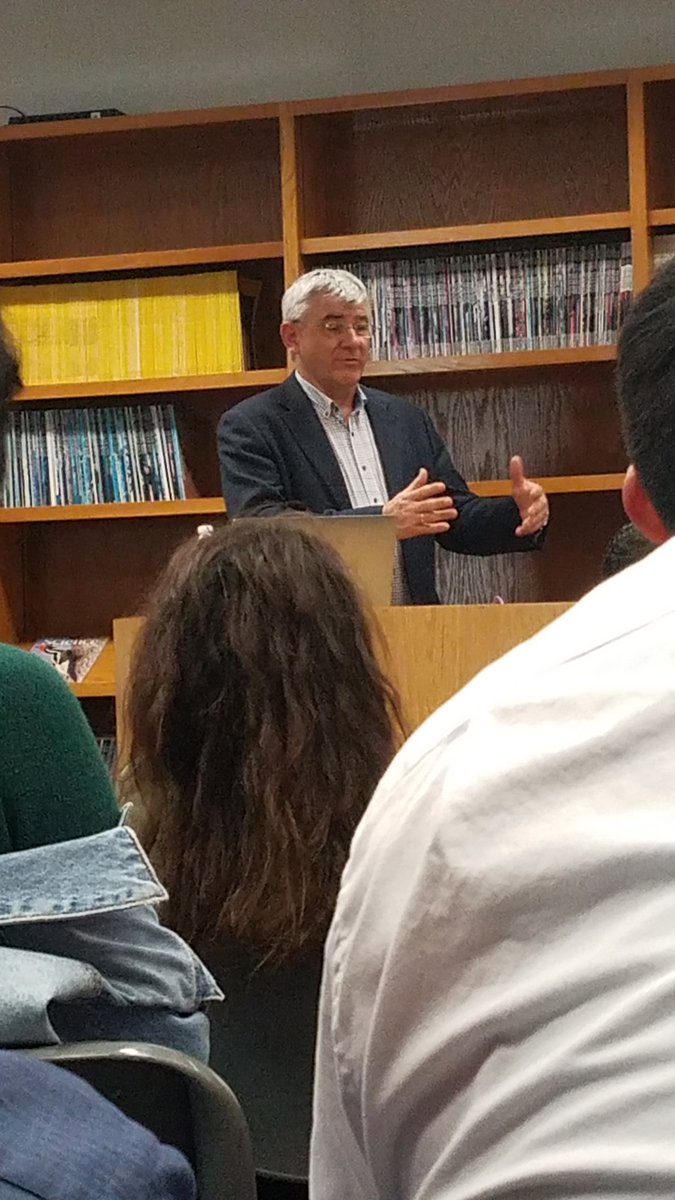 CellebraTez's tweet photo. Great talk by Hellmut Augustin hosted by @cleaverlab @UTSWMolBiol
#UTSW #Dallas #GDD #PhDChat #CellebraTEZ #TezInChenLab #GradSchoolLife #SciComm #vascular #MolBio https://t.co/kmBynHP6e4