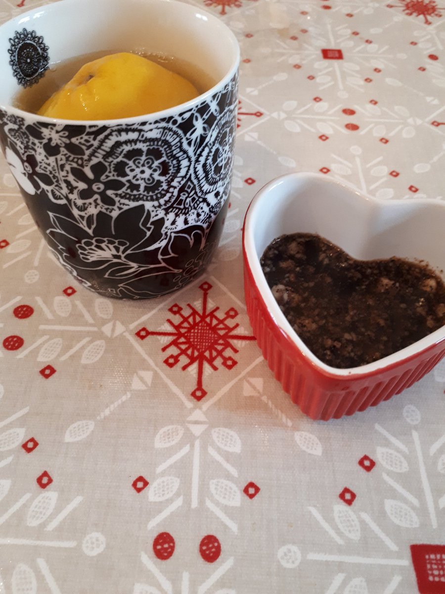 FTLoveOfDance's tweet photo. Another #snowday? Bored! Had a #springclean & #homespa while baby snoozed!The stuff in the loveheart pot is a #homemade body scrub. The recipe: https://t.co/kZRSVHG4Ou
#dancingmama #Baby #selfdevelopment #health #MentalHealth #Beauty #Fitness #Wellbeing #ForTheLoveOfDance https://t.co/XCmDjIA7lT