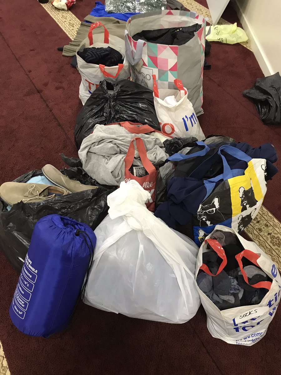 RabnawazA's tweet photo. @MakkiMasjid_Mcr in Longsight is overwhelmed by the generous donation of food &amp; clothes.
We have more than enough for now. Thank you ❤️ https://t.co/5kI2w375Z9