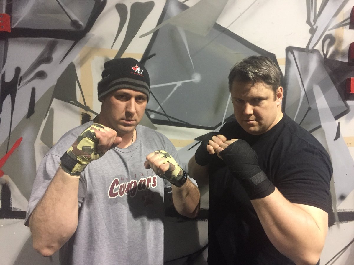 _CFBTS_'s tweet photo. Who wants to see these two battle it out against their opponents at the #whitecollarboxing match March 22 put in by #airdrieoilmensassociation
All proceeds going to charities like ours. Come cheer the #cfbts guys on! https://t.co/BXpK9tHSDg