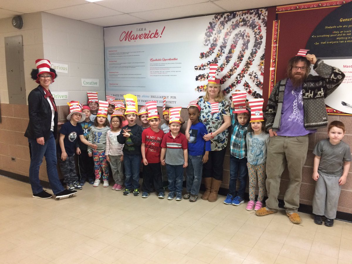 McDermid306's tweet photo. Celebrating Dr Seuss &I love of literacy in K 1 @RegPublicSchool @UnitedWayRegina @juanitaredekopp #DrSeussWeek #readearly #readalways https://t.co/7NNcsAKzpj