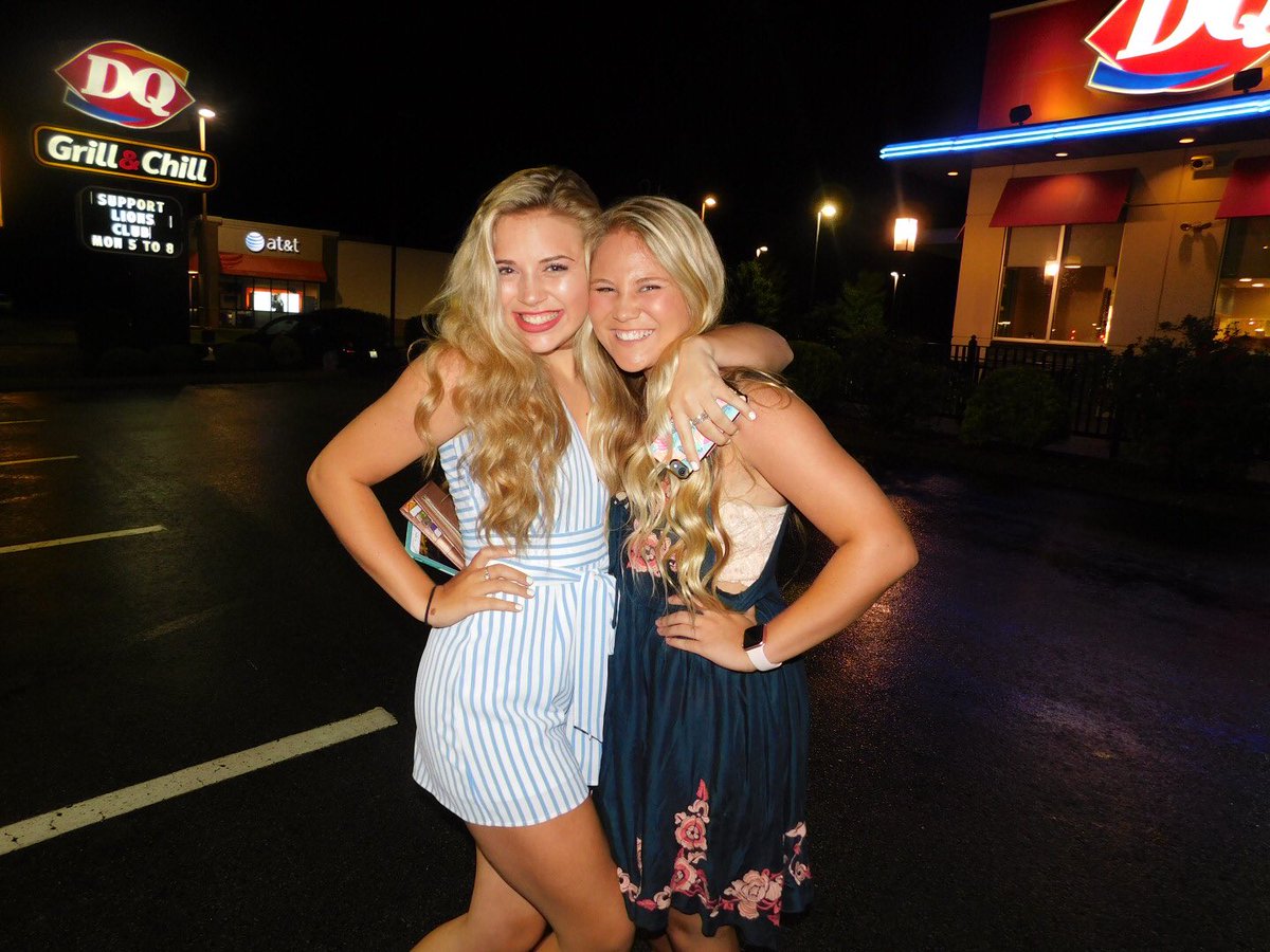 camrussell01's tweet photo. happy birthday to my girl Mart! love you tons!! https://t.co/CU4vJu8ByP
