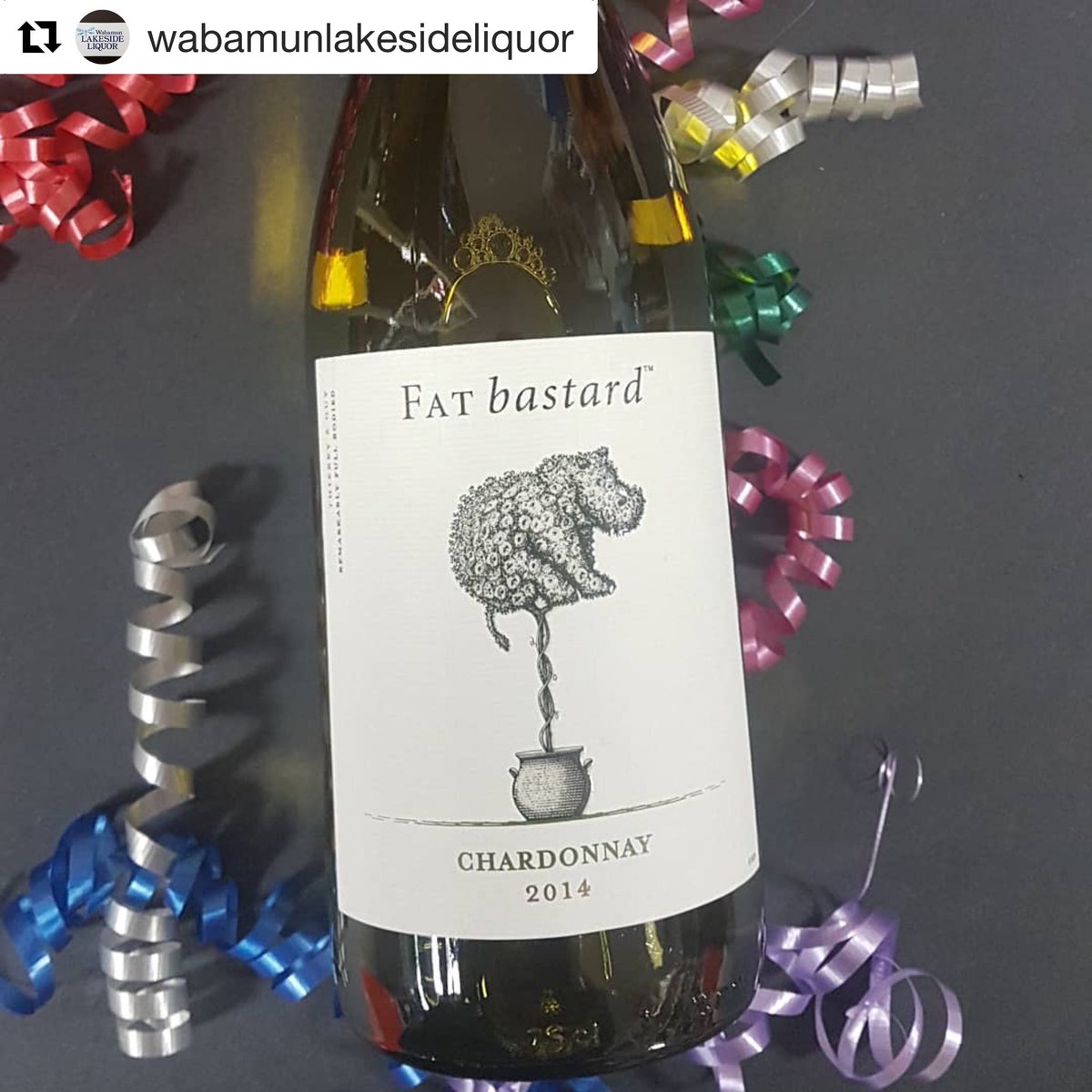 Oh hey weekend! 🍷💃🏼🕺🎉 #fatbastardwine #fatbastard #weekendvibes #LIVELARGE