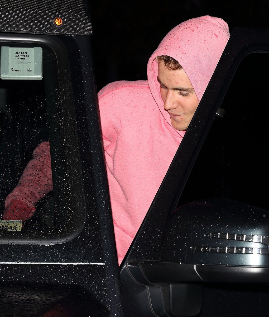 UniaoTeam's tweet photo. MULTIRÃO PARA O JUNO COMEÇANDO AGORA! USEM AS TAGS:

ONE LOVE BIEBER 
@justinbieber #JFCJustinBieber https://t.co/j3koRahaTR