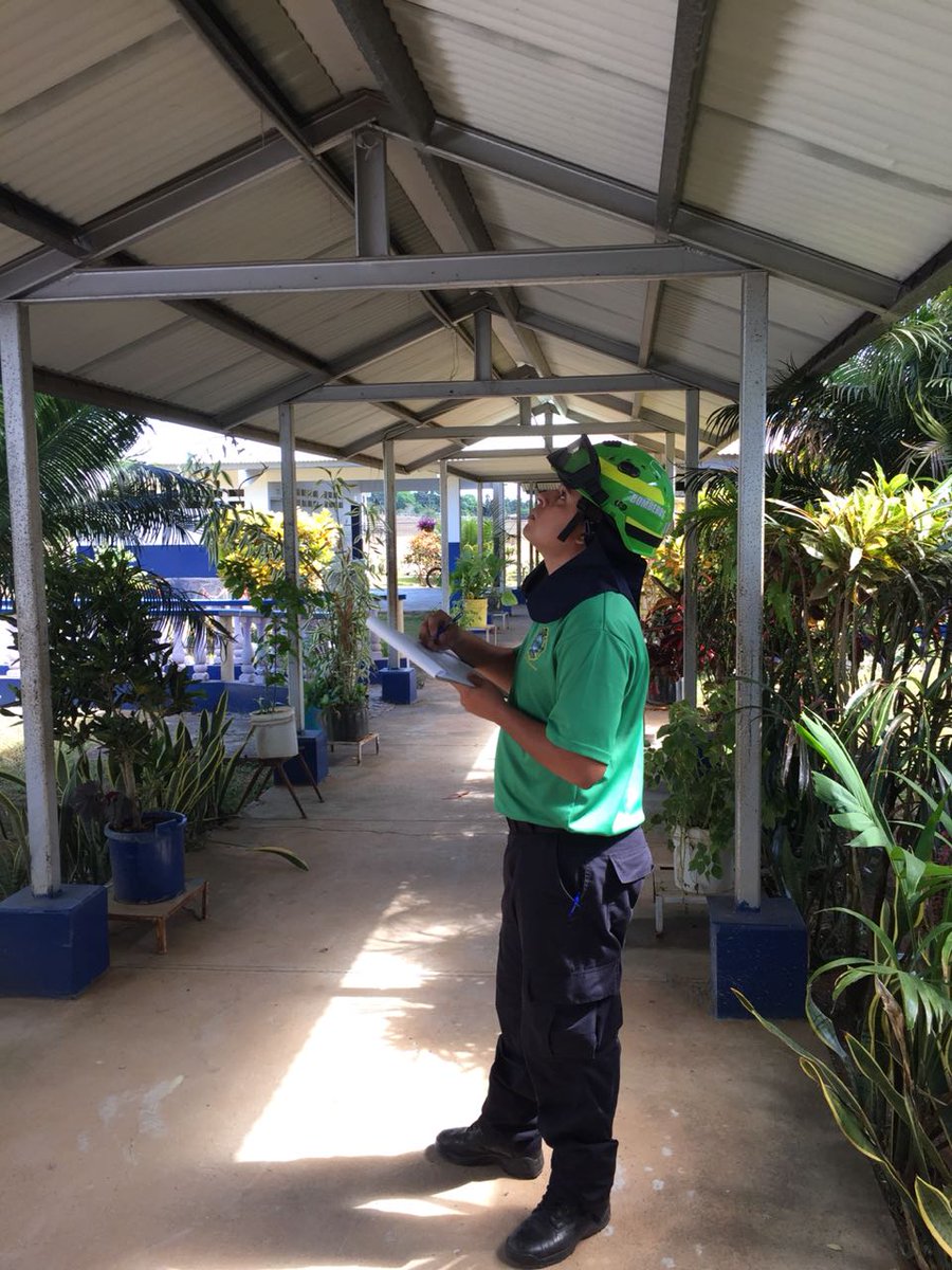 Personal de DINASEPI <a href="/bomberoslosanto/">Bomberos Los Santos</a> continúan con las inspecciones a los centros educativos,  en la provincia de Los Santos