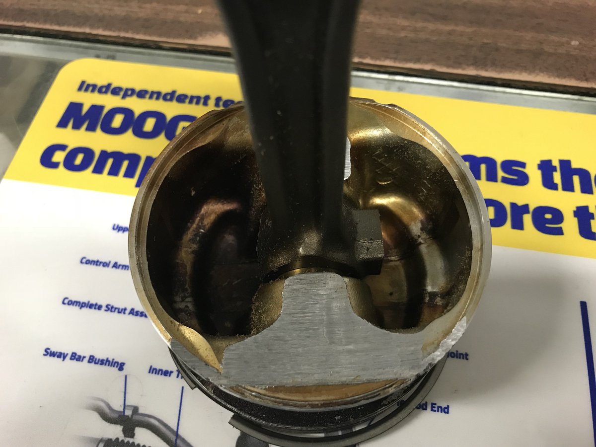 WeedmarkAuto's tweet photo. This piston is out of a 2010 #jeep. the coating on the intake manifold slid off almost like plastic wrap and plugged the oil ports. The following pictures shows you what happened. #enginerebuild #Automotive #performance #carrepair https://t.co/Lh7nsSR5wc