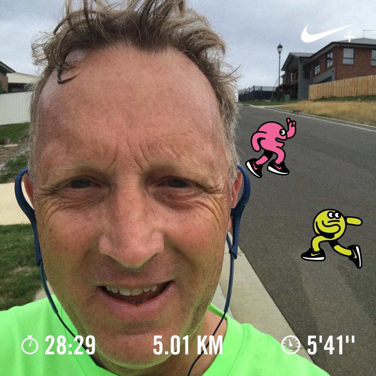 CraigAPerkins's tweet photo. #20of75 #2018Target75 #ElectionDayRun #LotsOfPeopleAbout #SeemsAllFootpathsLeadToAPollingBooth https://t.co/eJsLyTXt5g
