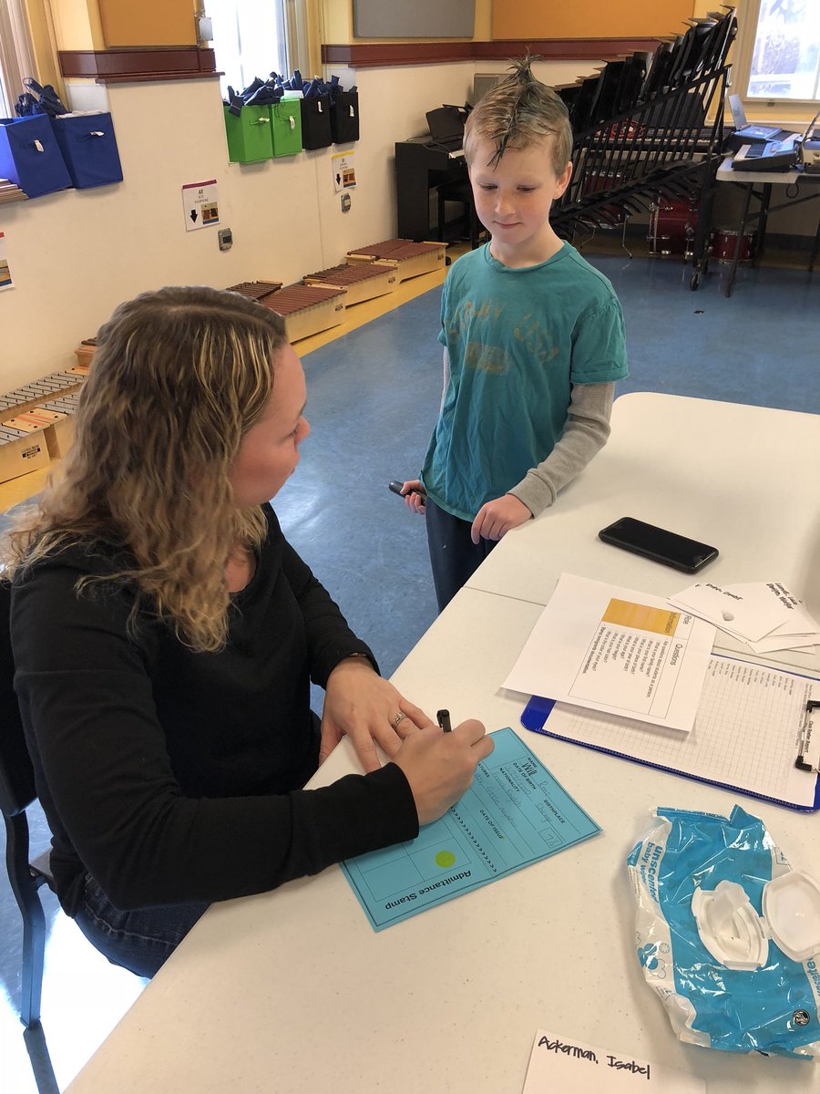 MrsClifford7's tweet photo. Such a great immigration experience! Thanks to the parents for packing and prepping their kids. I owe a HUGE thanks to all of my inspectors for their amazing job role playing. @CoonleyES https://t.co/Vx8P8qU6rn