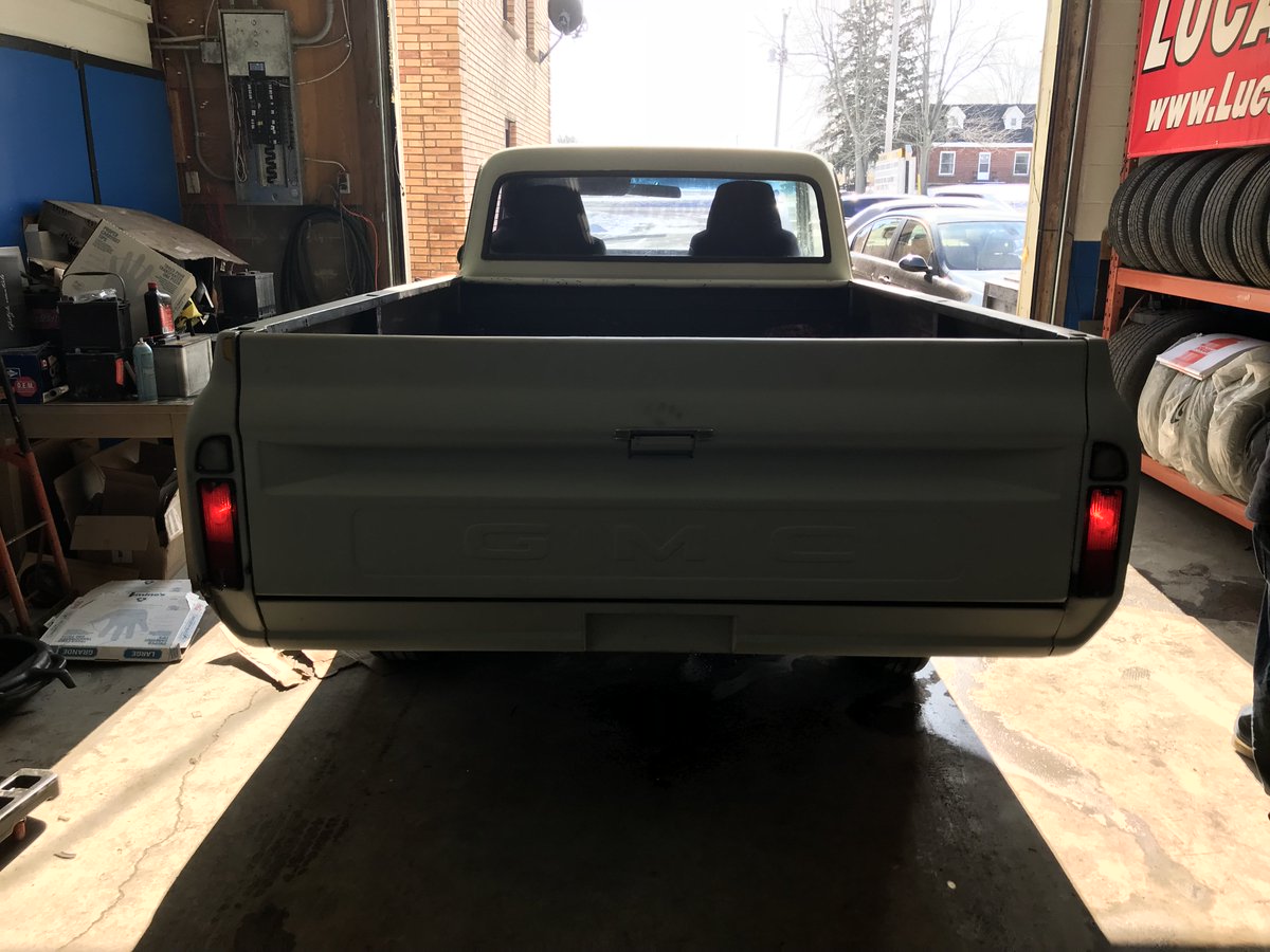 WeedmarkAuto's tweet photo. We final had to say good buy to the c10 as it drove off to the paint shop! This customer was stoked to get his truck and hear it run.. #chevyc10 #classiccars #classicrestorations #automotiverebuilders https://t.co/DDQVWglIK1