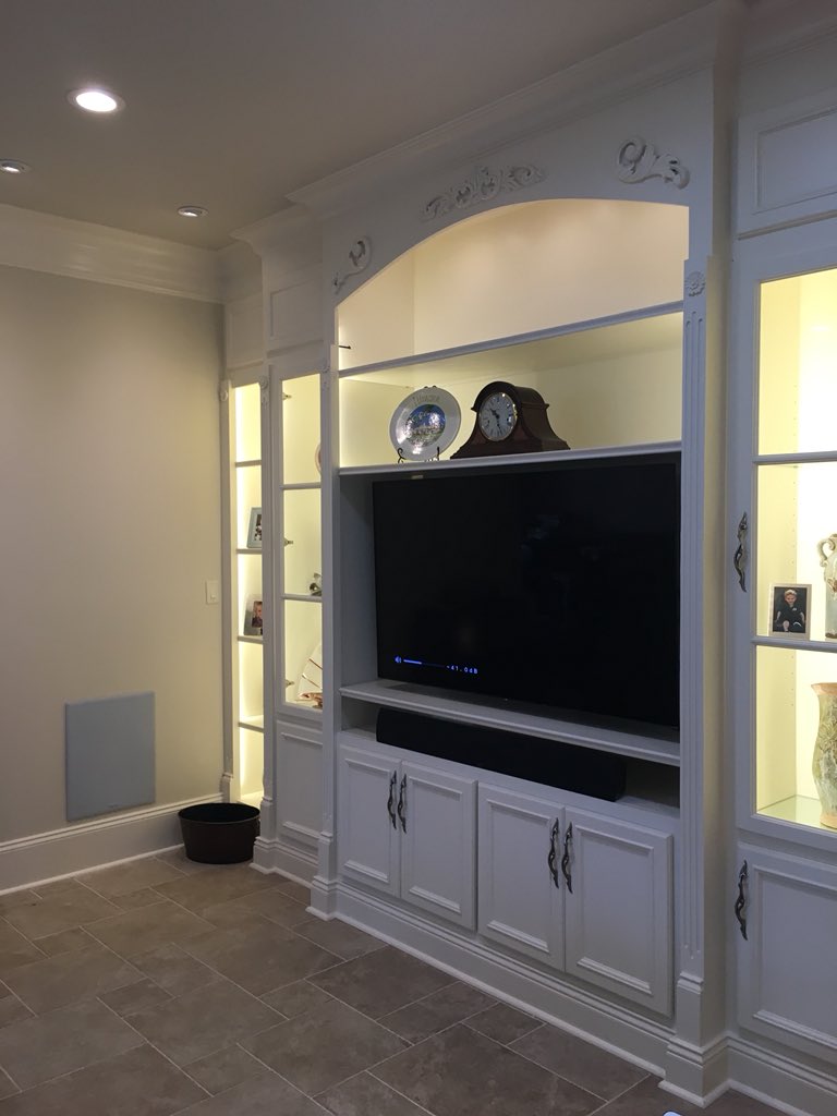 NOAVPro's tweet image. My Lakeview customers are finally in their beautiful new home in Lake Vista! Always a pleasure when you get to work for wonderful people! 🏠📺🎶🙌🙌😎🍷👍@sony @definitivetech @klipschaudio @originacoustics @control4_smart_home #noav #neworleans #audio #video #lakeview #lakevista