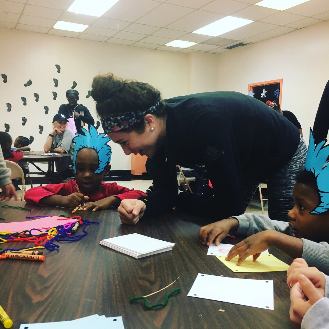 LIUFieldHockey's tweet photo. Had a great time participating in National Read Across America Day at the Bed Stuy Early Childhood Development Center 🖤📚📖🇺🇸

 #ReadAcrossAmericaDay https://t.co/z6Vou6qEdq