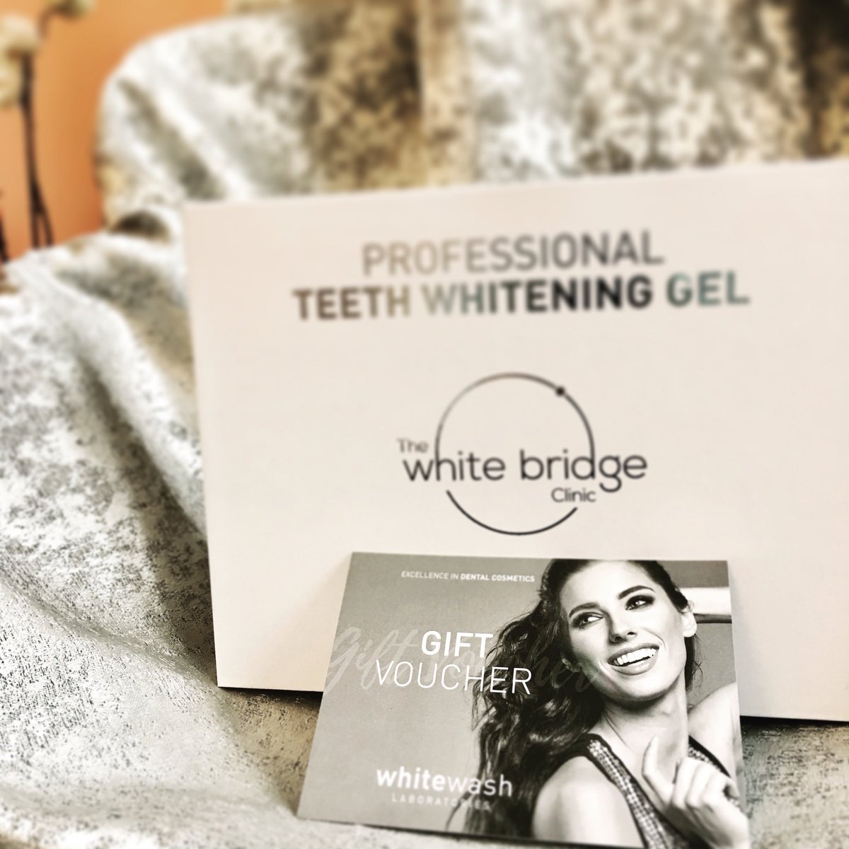 WhiteBridgeDtal's tweet photo. £100 teeth whitening vouchers tomorrow only for Snow White Teeth #thewhitebridgeclinic #snowdayteeth https://t.co/QwgH7KtfPp