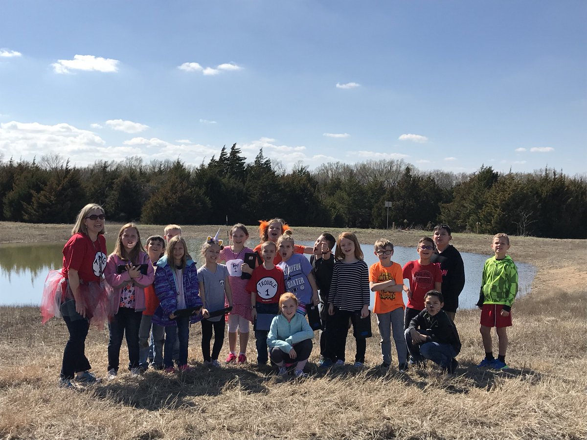 jandunc84080697's tweet photo. Baxter Genius Hour Hiking Club #waterinthepond @TEBaxter_Elem @MooreThan_Words @amandabrodgers @childerspeakpal #MISDPROUD #MidloVango https://t.co/xJU69jaGOs