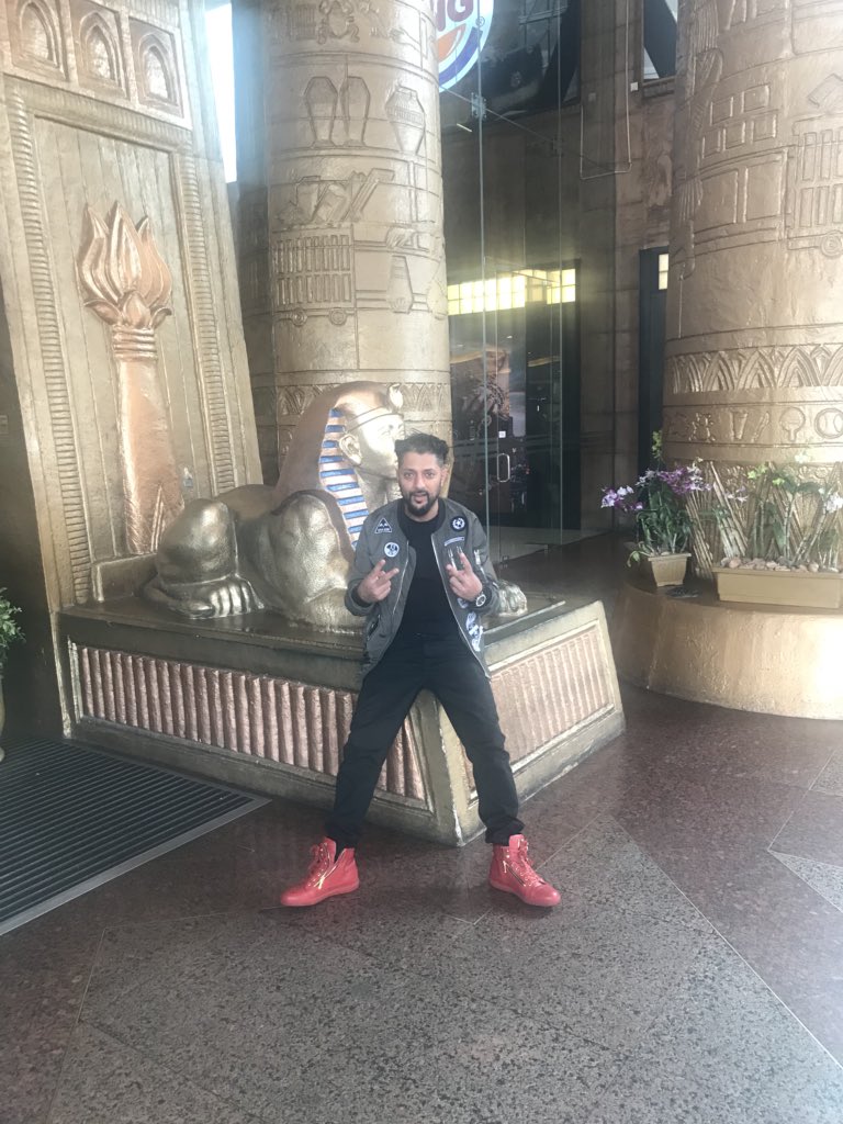 Mhd_Ali_Patel's tweet photo. Enjoying my holiday in Malaysia #Malaysia #malay #holiday #KualaLumpur #Asia #twintowers #Petronas https://t.co/pareEnUai1