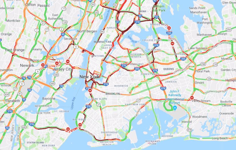 gdimeweather's tweet photo. Things I'm thankful for: Not having to commute in #NYC right now

- Delays &amp; suspensions on LIRR, Metro North &amp; NJ Transit
- NYC Ferry Suspended
- Upper level of Verrazano Bridge closed. No trucks on lower level
- Trucks not allowed on Throgs Neck, Whitestone &amp; Triborough Bridges https://t.co/qseWnL81iA