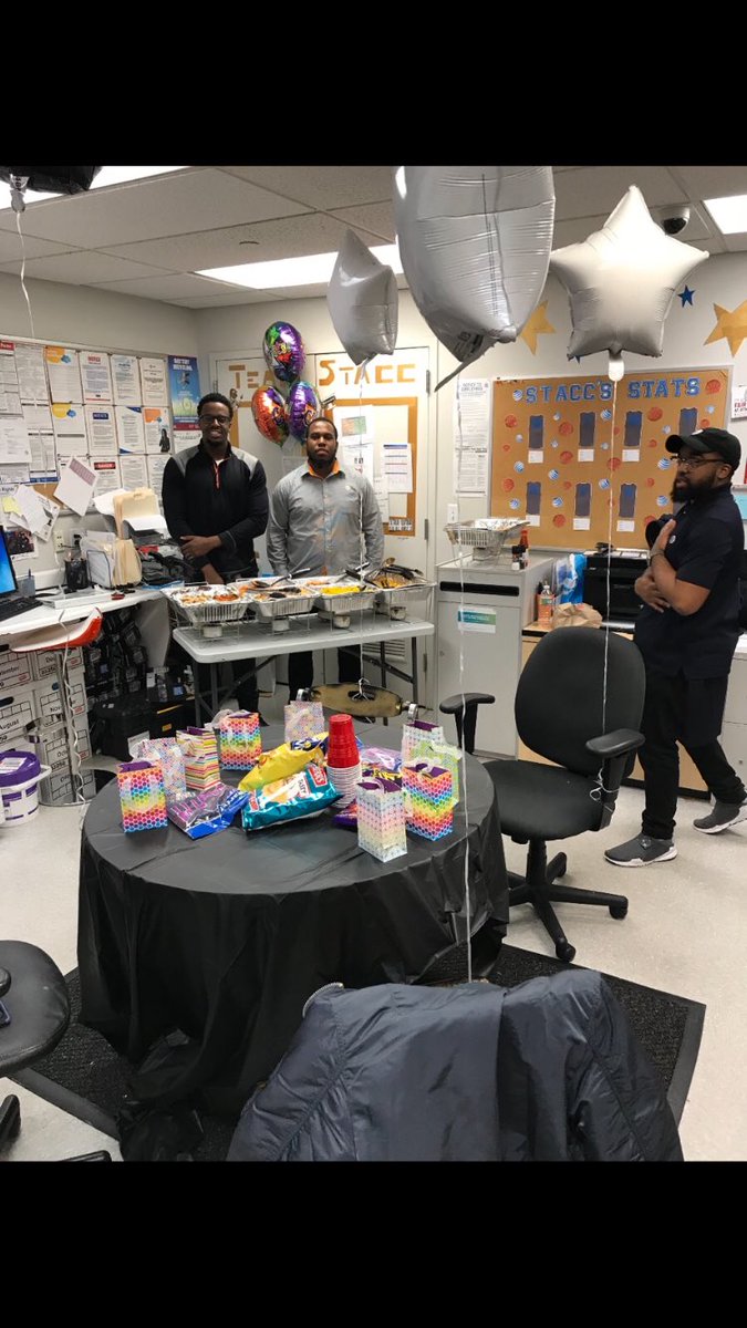 andykcharles's tweet photo. We appreciate everything our employees bring to the table. #Stacc would not be Stacc without these guys ❤️ #EmployeeAppreciation @Burgy1118 @Mike_V_Lamb @gillpower_linda @judy_cavalieri https://t.co/Xeqmz5SqY6
