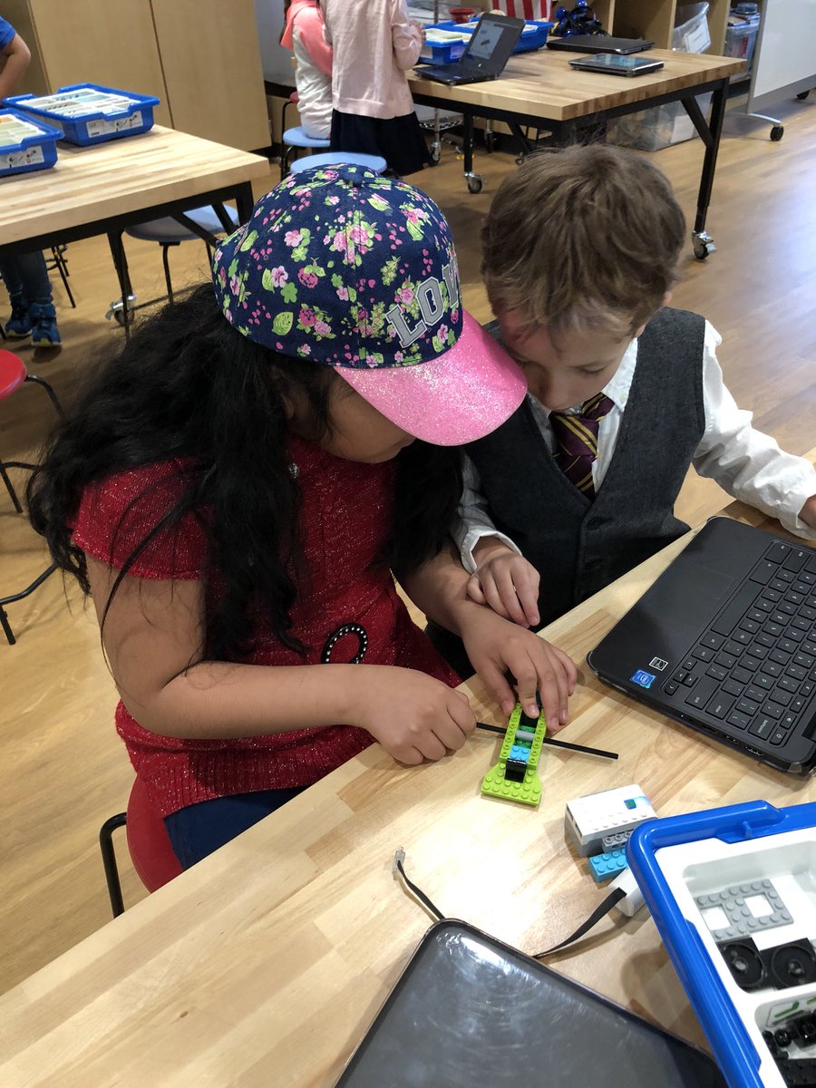 UBE_Kids_Create's tweet photo. They’ve been waiting allysr! Finally! Practicing team work and following directions. 2nd grade @UBEHawks https://t.co/bS6F2U0LYu
