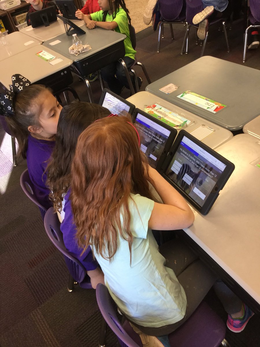 kailey_knott's tweet photo. Students using quizlet live to review measurement skills and terms!  Thanks for the idea @TSCconnect ! #quizlet https://t.co/N4XR1gkNnF