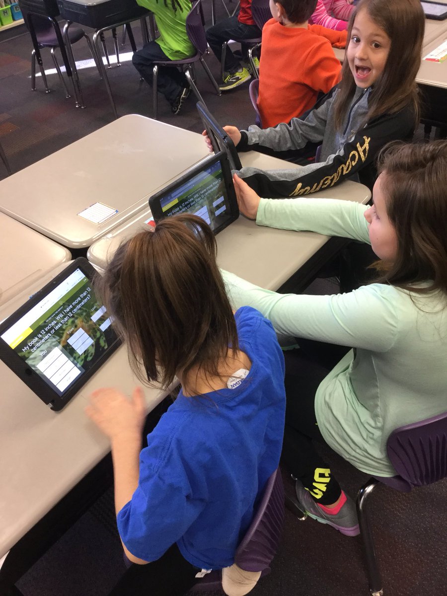 kailey_knott's tweet photo. Students using quizlet live to review measurement skills and terms!  Thanks for the idea @TSCconnect ! #quizlet https://t.co/N4XR1gkNnF