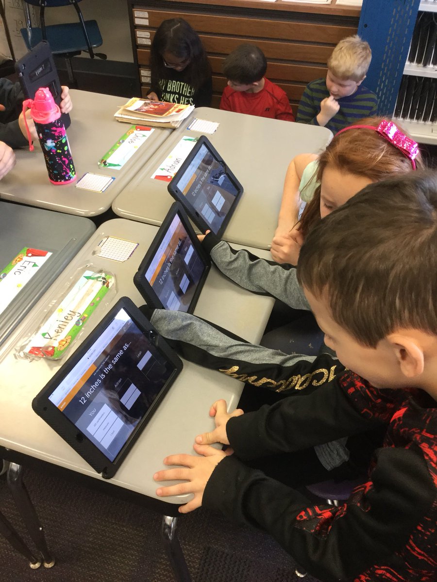 kailey_knott's tweet photo. Students using quizlet live to review measurement skills and terms!  Thanks for the idea @TSCconnect ! #quizlet https://t.co/N4XR1gkNnF