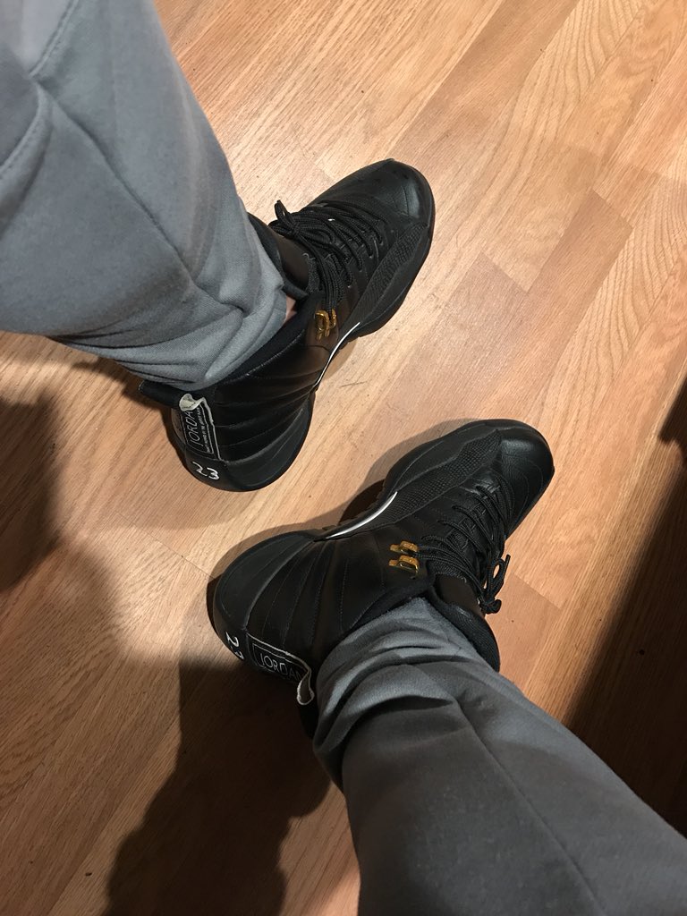 largemarge707's tweet photo. @ComplexSneakers #Master12s #ComplexKicks https://t.co/LgriKusL4c