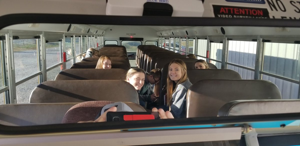 CoachMacTweets's tweet photo. MSU Bound for a day full of horse judging and a Nursery workout.  #ICanWeWill #MCFFA #gettingbetter https://t.co/UfsId8oJi3