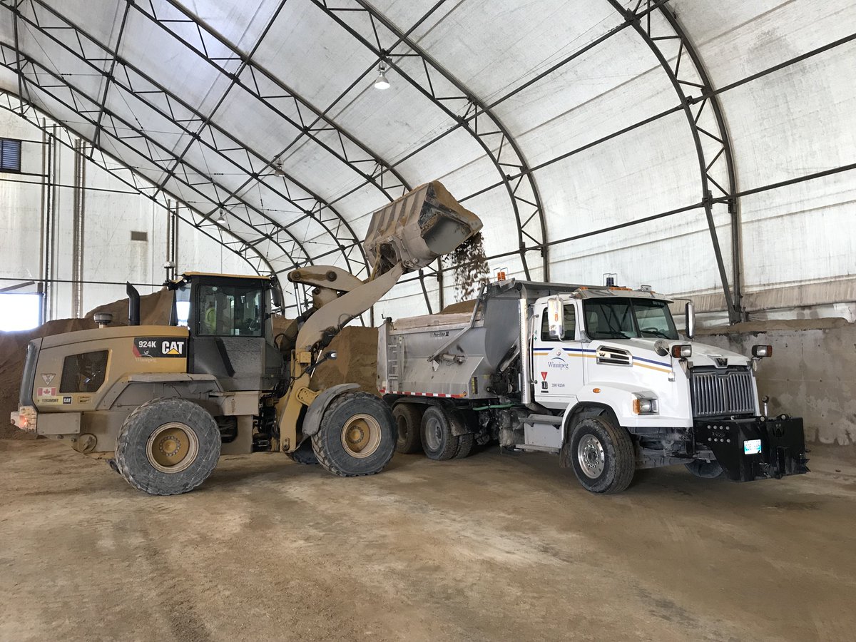cityofwinnipeg's tweet photo. City crews are ready-to-serve! A declared Snow Route Parking Ban will be in effect starting Sunday night into Monday morning (begins at midnight on Monday, March 5). For more info: https://t.co/Eem8VvMs2T https://t.co/ONKjcj48sa