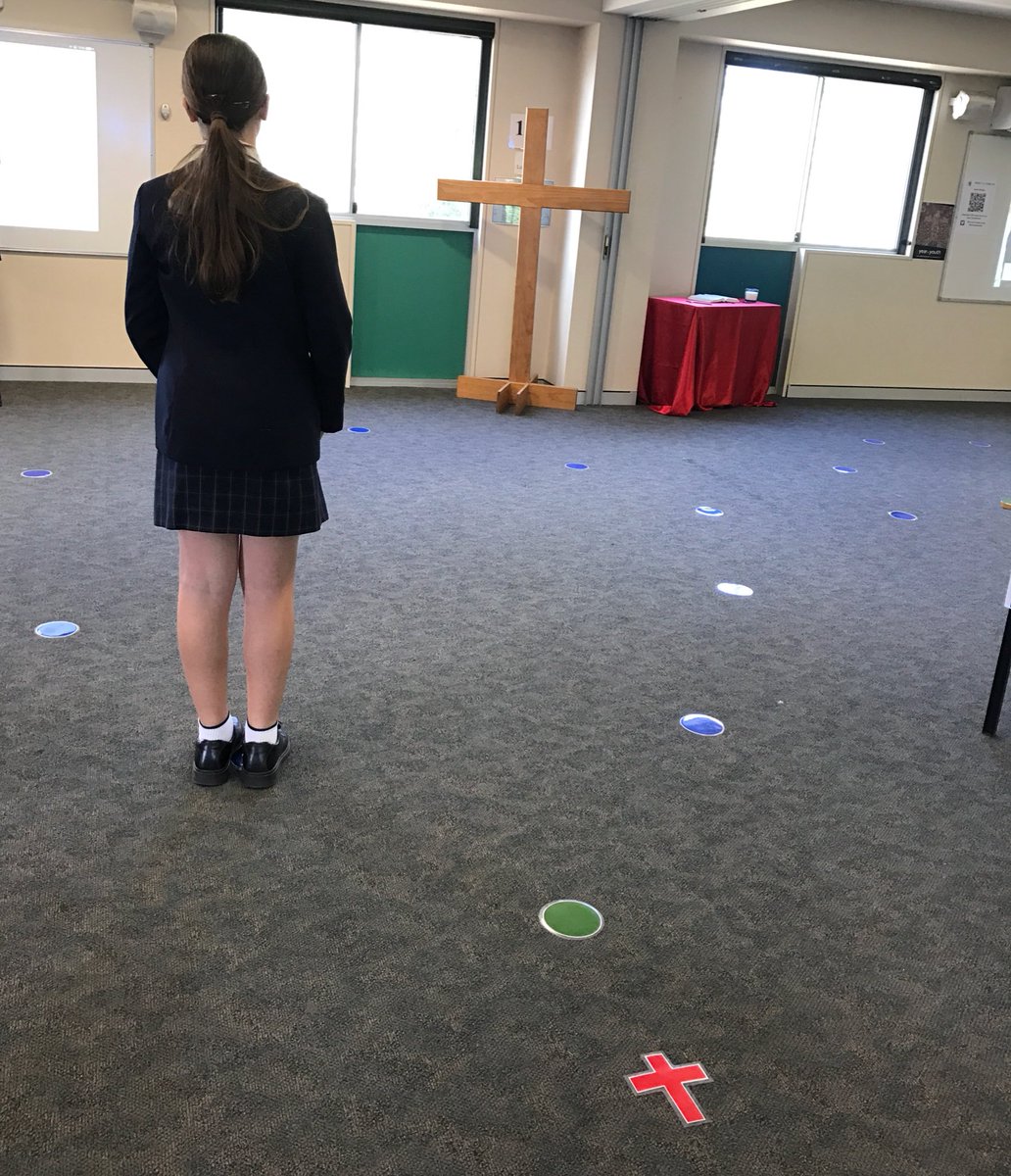MrsCNolan's tweet photo. Pray the Walking Rosary when you visit #RE #ClancyOpenDay @CCCWestHoxton @marcghignone @D_Fetterplace @darlin_dk https://t.co/Dyw2Wbv171