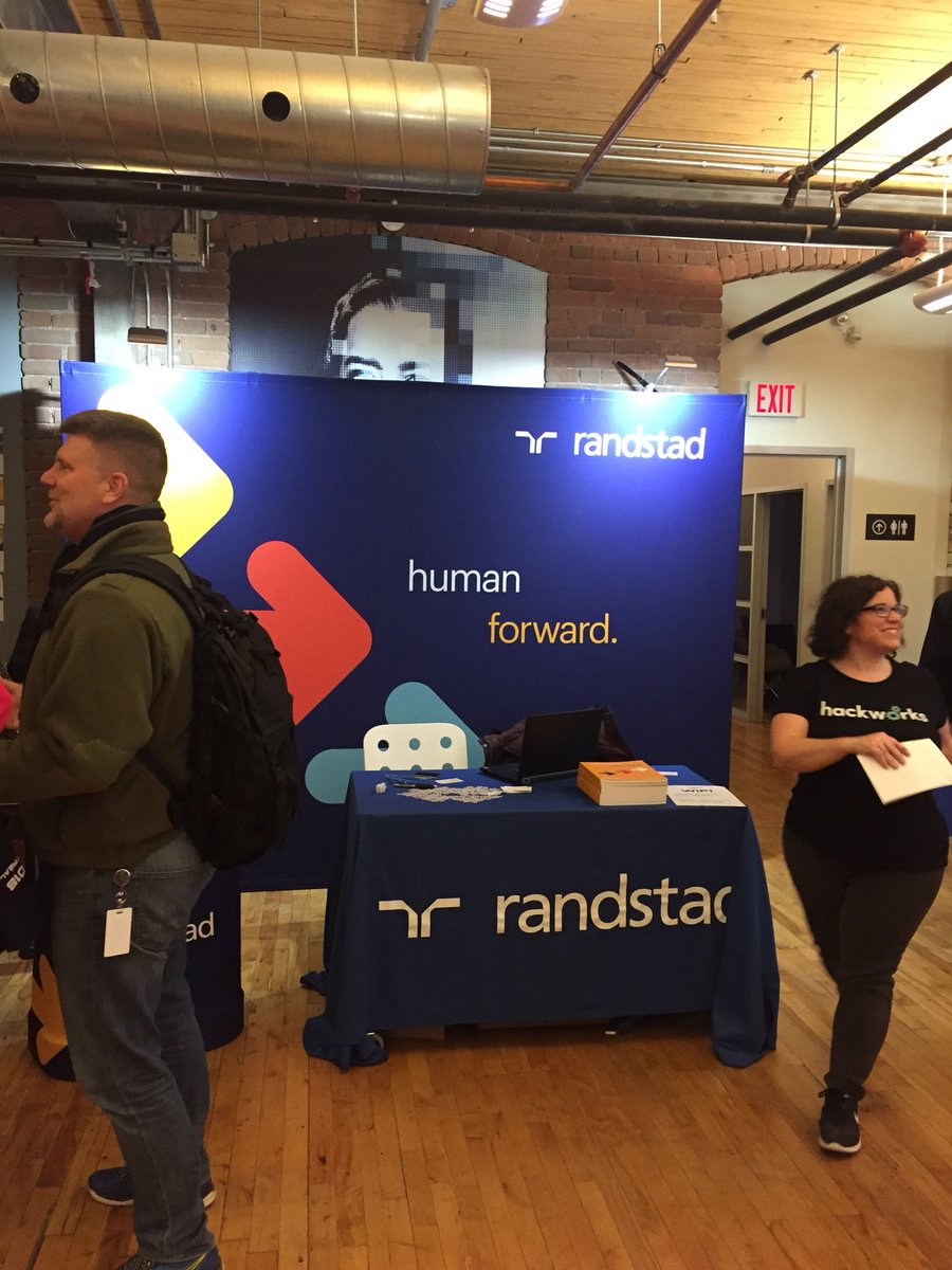 RandstadCanada's tweet photo. #missionhack2018 is about to start! #hackathontoronto #randstadtech https://t.co/z1PHTrT8wA