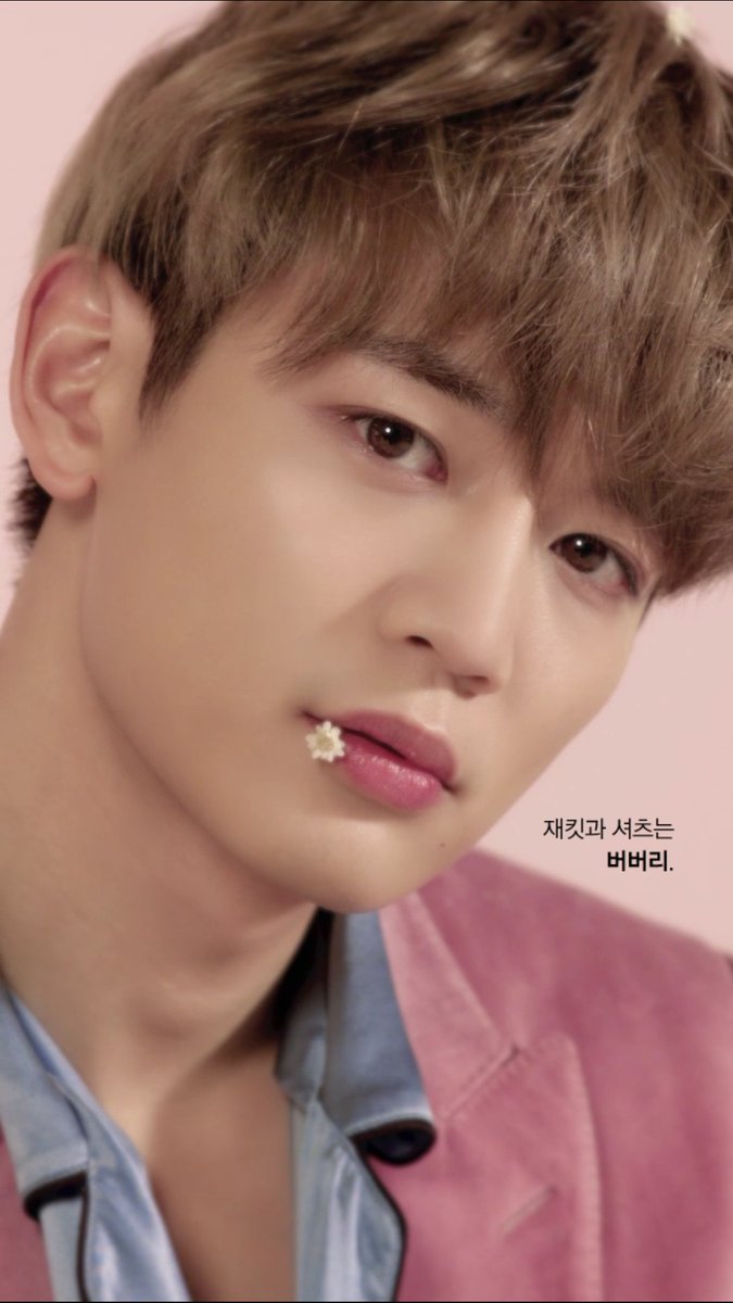 minhopictures's tweet photo. imagine being this beautiful https://t.co/3wUEsDj8y1