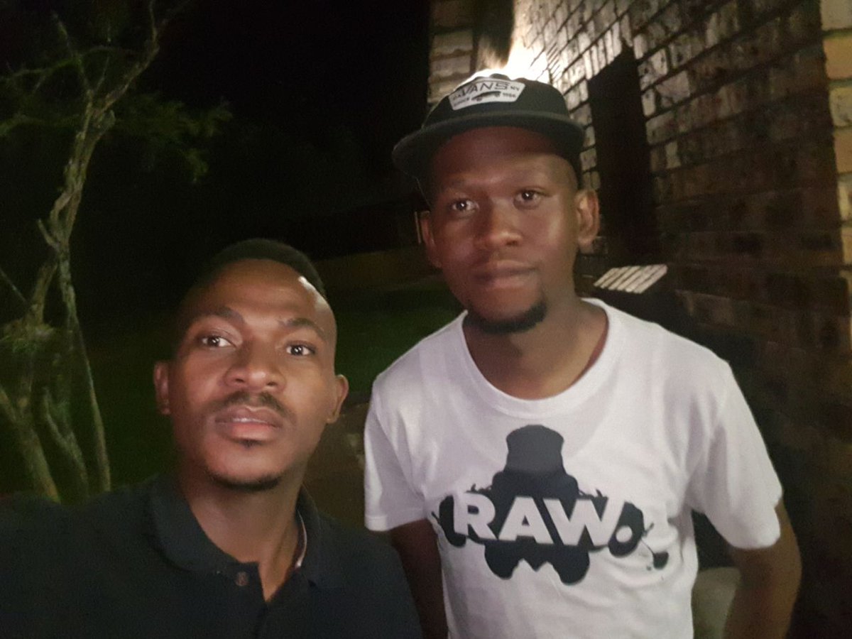 TabaneTumi's tweet image. #Hit_Refresh