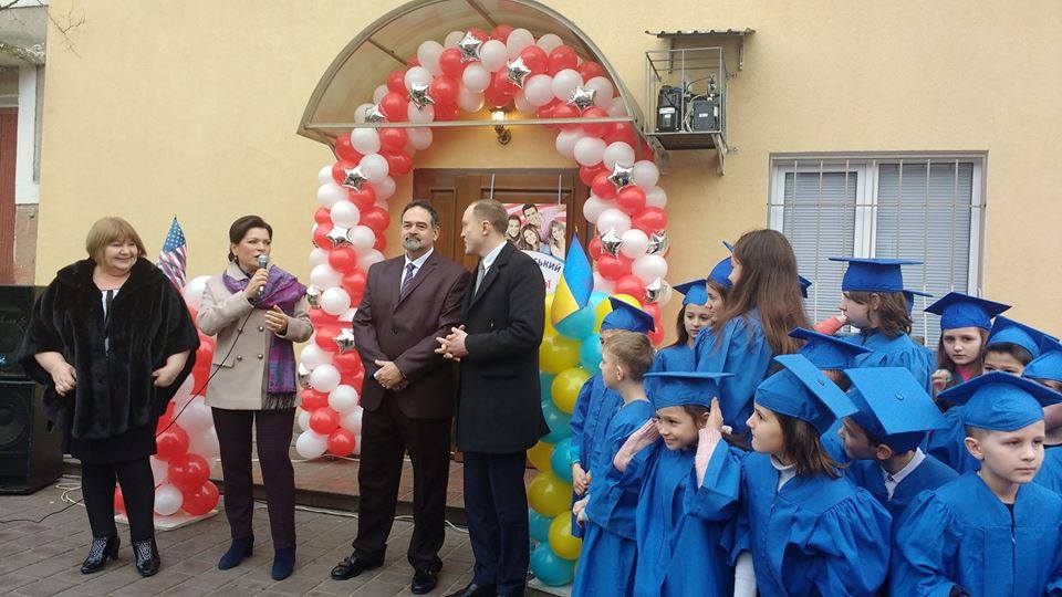 MoveYourMtn's tweet photo. Ribbon Cutting at The American English Academy. Giving the children a voice #hopeukraine #moveyourmtn #MakeADifference https://t.co/9QUQSEKhGk