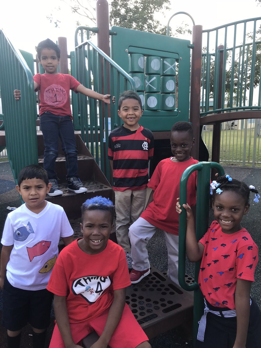 AnnaGriffith14's tweet image. Celebrating Dr. Suess’s birthday!! @LCK8Dolphins