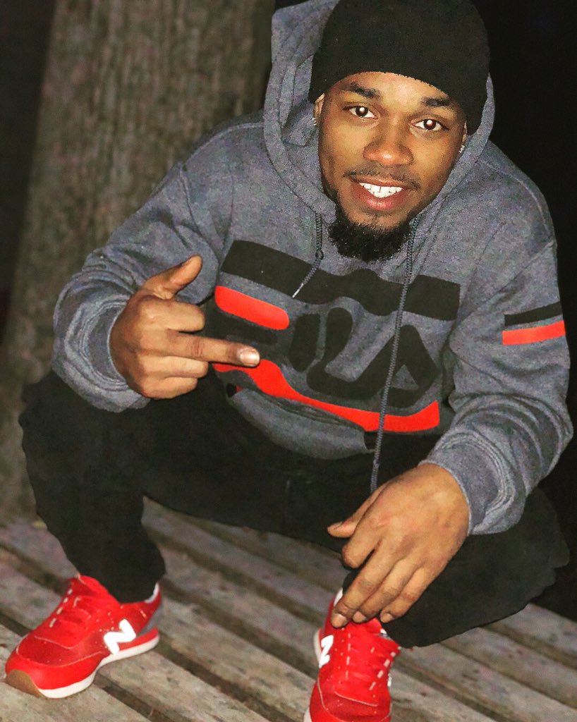 _shiz15's tweet photo. Decided to hop on the wave 😎🤷🏽‍♂️ #menfromthe856 https://t.co/rXI8PrNwfY