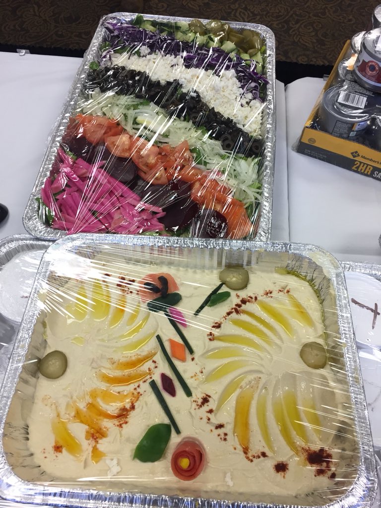 al2ostaz's tweet photo. Before we listen, we have to eat, you know. 
Delicious shawarma, hummus, and lots of Mediterranean options. 

#AcademicLectures. 

This is exciting!

@SBTSonIslam @SBTS @Graham_School https://t.co/mku5E1HQfr