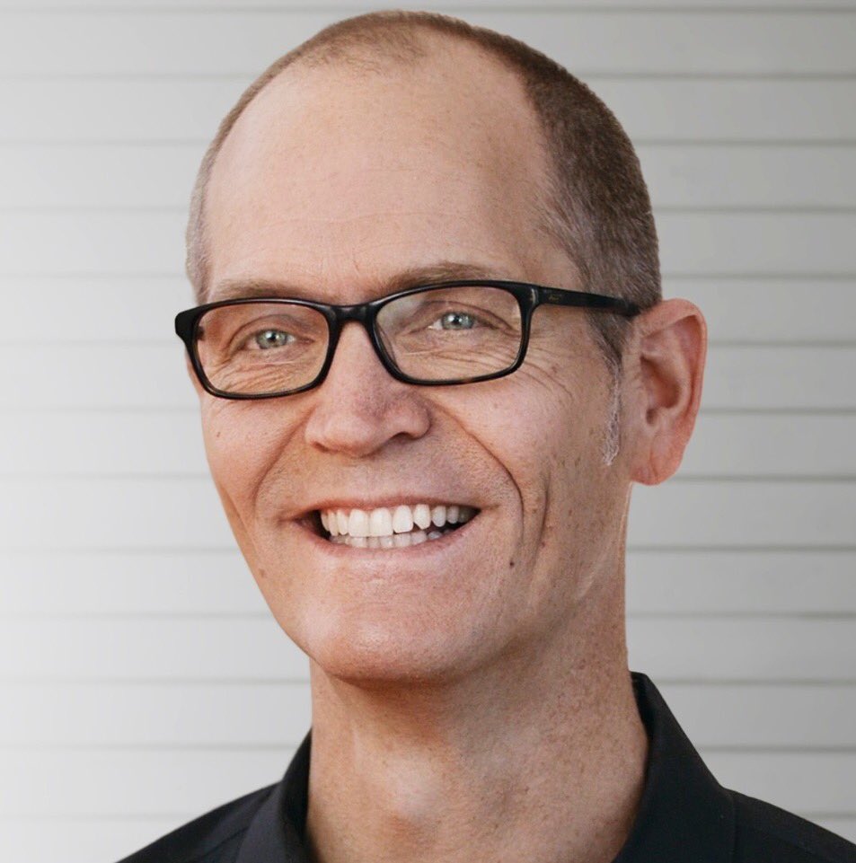 danielcfng's tweet photo. Doug @cutting Chief Architect of @cloudera and ‘Father of #Hadoop’ will be visiting #Jakarta #Indonesia soon. #BigData #Analytics #MachineLearning #PoweringMachineLearning #PoweringAnalytics #Optimised4Cloud https://t.co/qn3MquSvg5