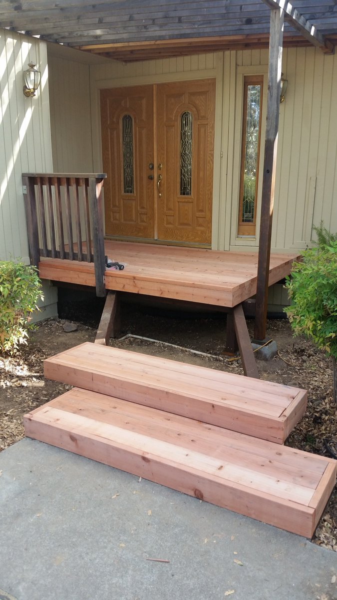 thomas_lndscape's tweet photo. Floating stairs on the way up to your front door. 
#decking #deck #optical #redwood #frontdoor #rails #patio https://t.co/rRQ5uOTE1F