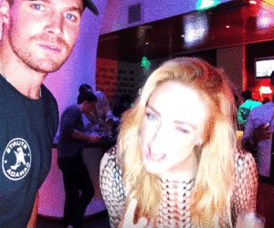 Sara Lance tweet media