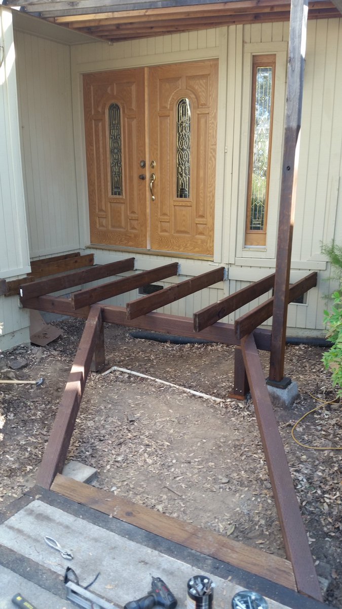 thomas_lndscape's tweet photo. Floating stairs on the way up to your front door. 
#decking #deck #optical #redwood #frontdoor #rails #patio https://t.co/rRQ5uOTE1F