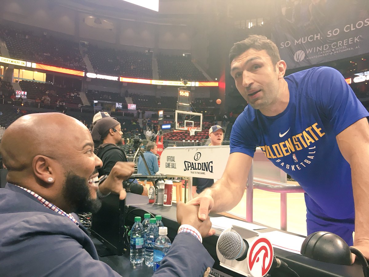 ryancameron's tweet photo. Talkn about he’s gonna got the 3eeee!😂😂I said @zaza27 you better not get the offensive foul cause I’m gonna light you up! Go @ATLHawks https://t.co/OnUsjX21V0