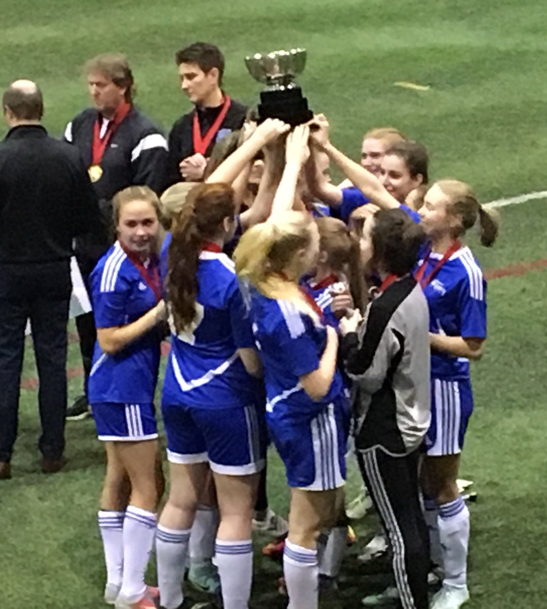 OakParkHighNews's tweet photo. Congratulations @OPsoccergirls ⚽️ for winning the WYSA high school championship tonight!!! https://t.co/HyCs5XuQIj
